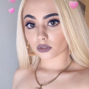 Meet your Posher, Fernanda